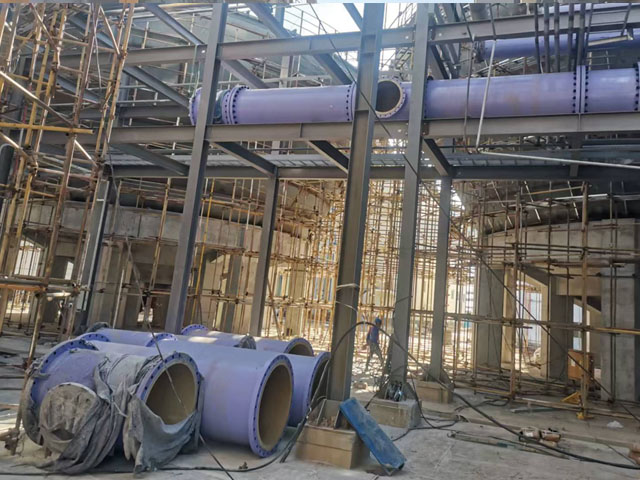 連云港堿廠鋼襯MC尼龍管道安裝現(xiàn)場